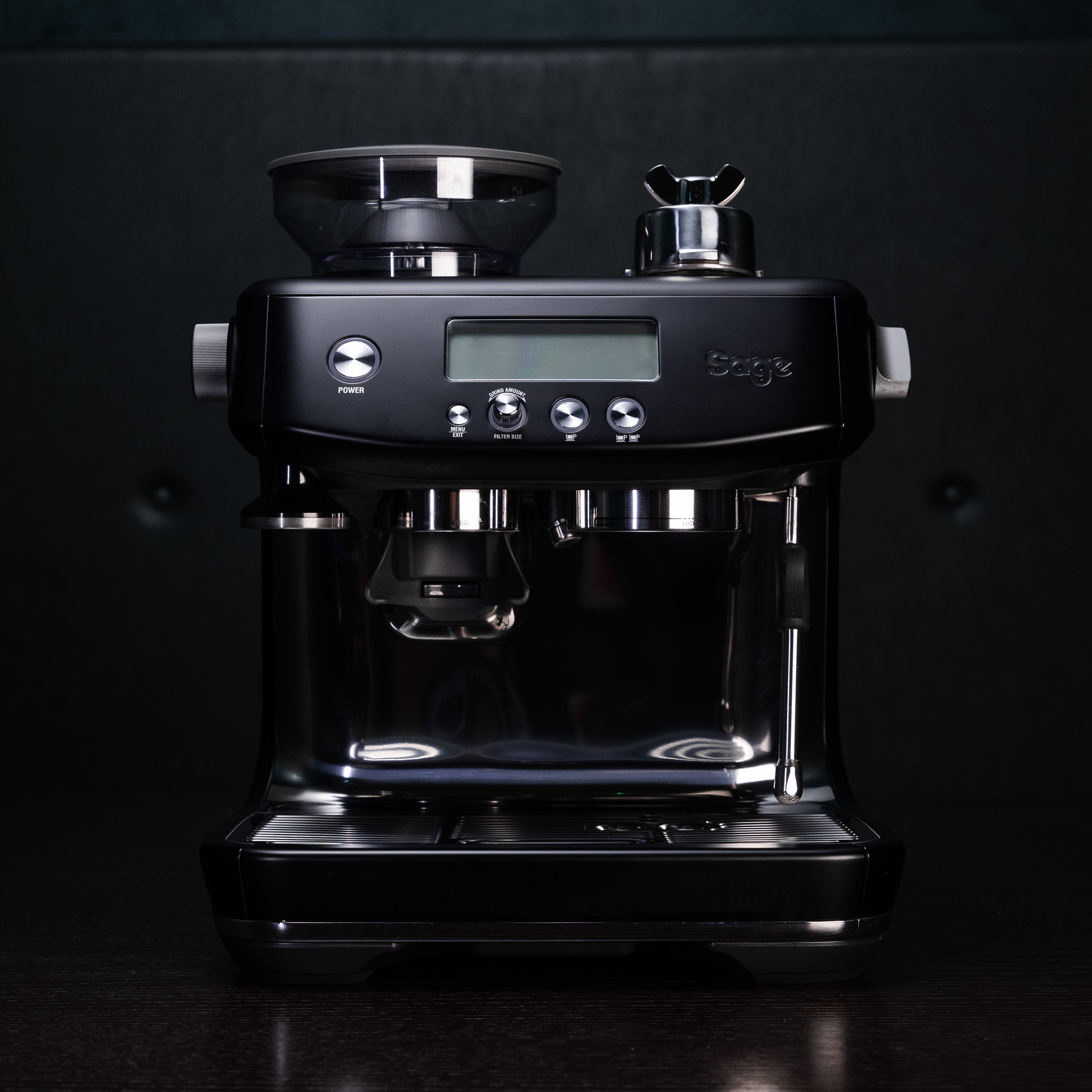 Sage the Barista Pro Coffee Machine – Black Truffle
